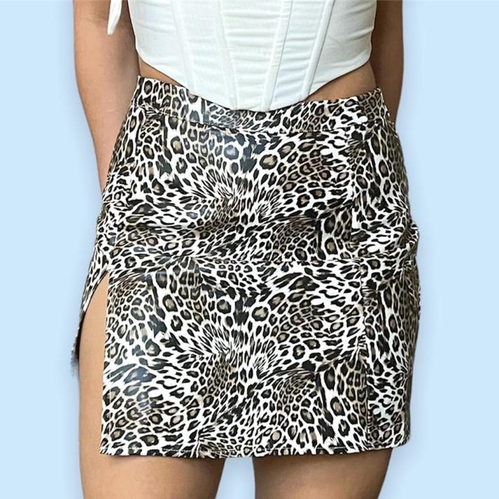 NWT princess polly faux leather leopard print mini skirt
